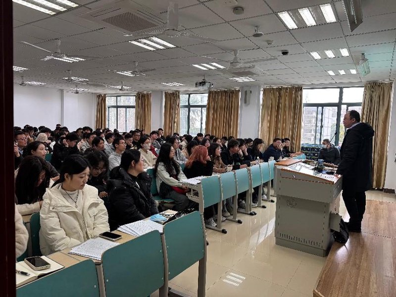 教育科技如何培养未来的行业顶尖人才？